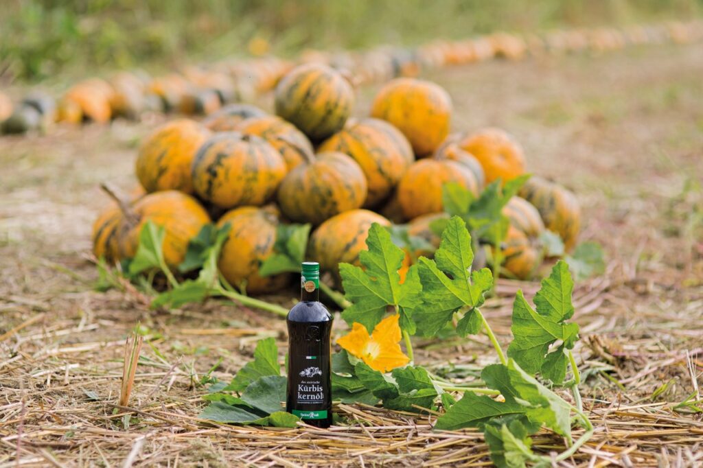 Vom Feld in die Flasche: Alwera setzt mit "Steirerkraft" auf innovative Produktionsprozesse. (Foto: Steirerkraft)